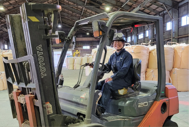 フォークリフトの資格を会社負担で取得できます